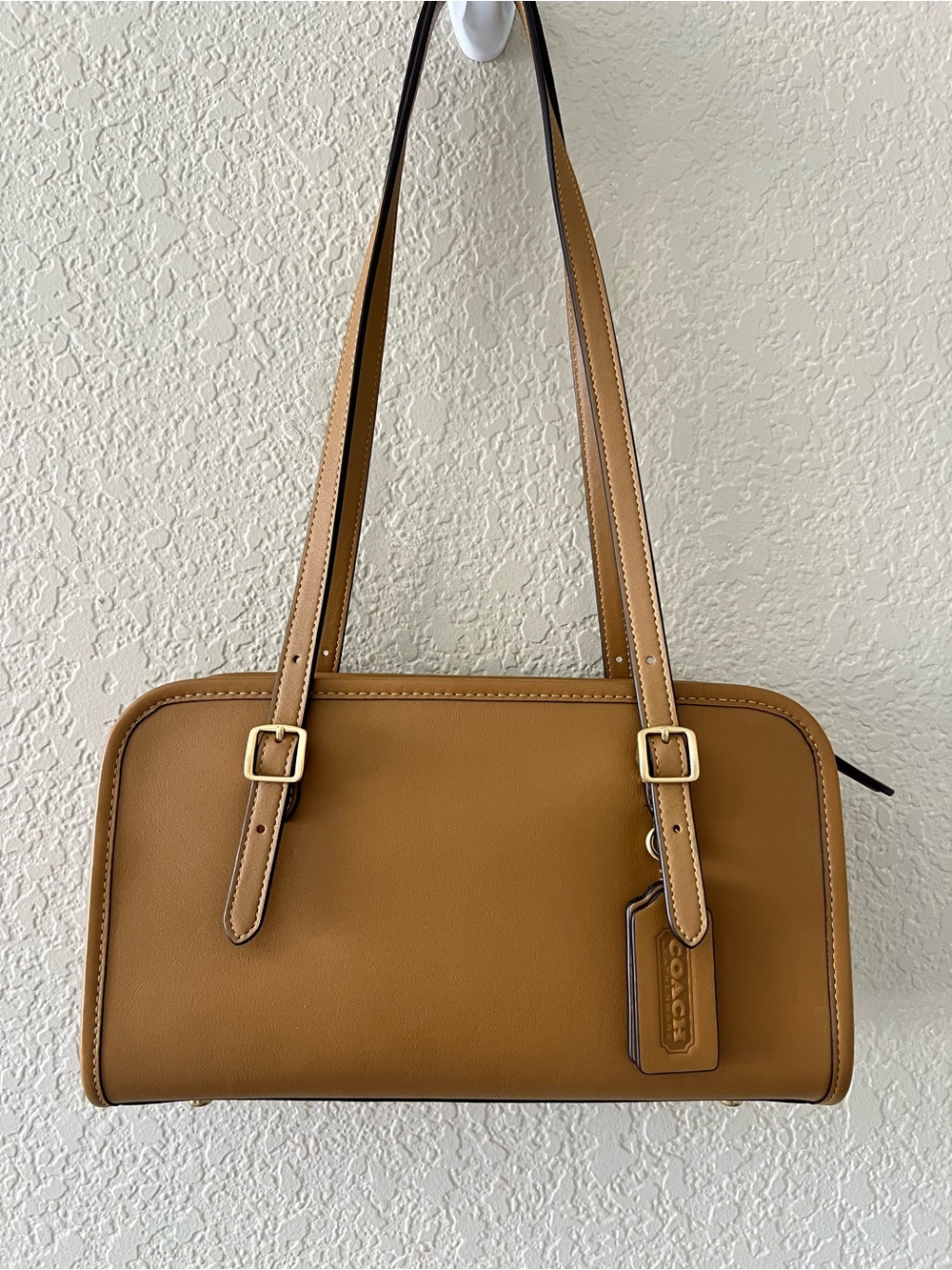 Coach Swing Zip Shoulder Bag